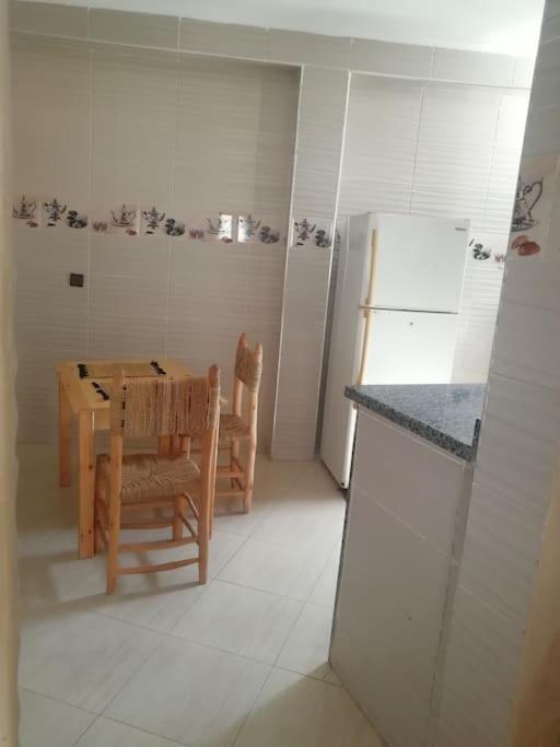 Flat Apartment *